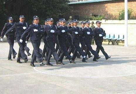 對(duì)于保安這個(gè)行業(yè)的人員，大家有什么了解呢？