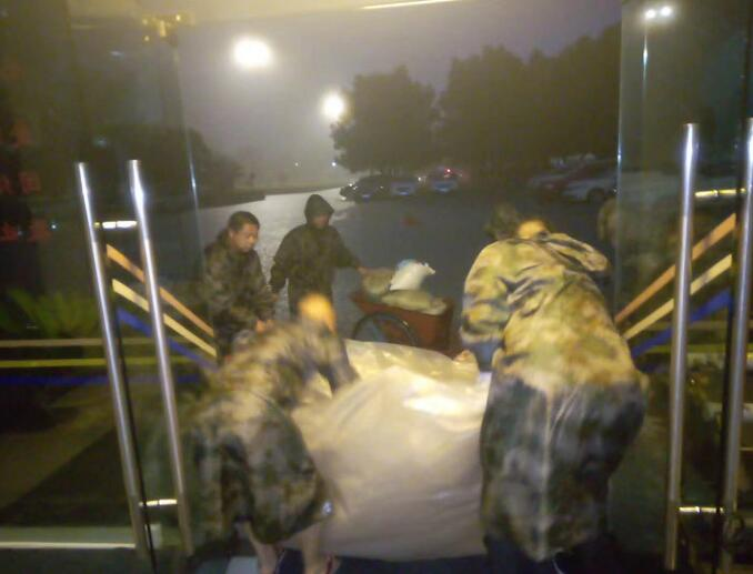 襄陽安保人員不應(yīng)該出現(xiàn)哪些行為？湖北獵鷹保安公司為你介紹！