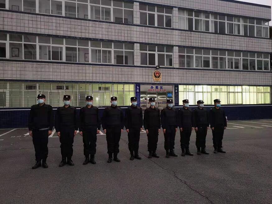 爭做文明市民，樂居文明城市！ 助力襄陽創(chuàng)文明，志愿服務(wù)有獵鷹！